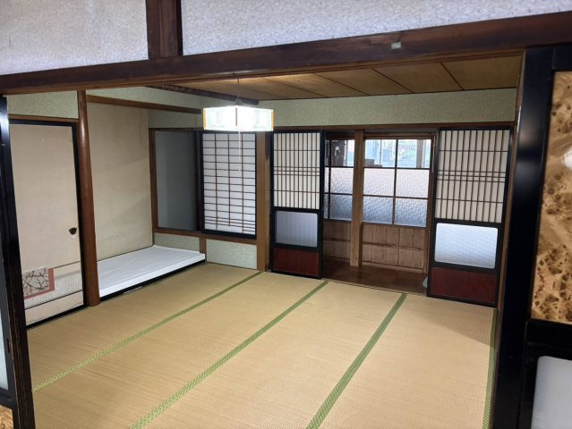 胎内市西条町戸建の居間・リビング