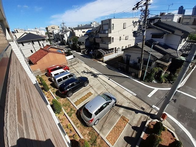 花音名西の駐車場