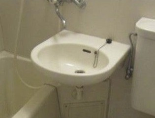 六月の洗面所