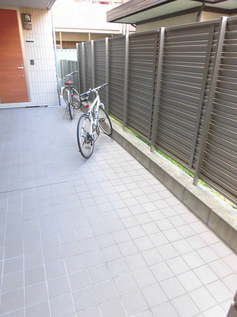 Leaf　Courtのロビー|★オートロック内駐輪場★
