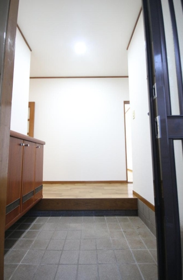 泉町3丁目アパートの玄関