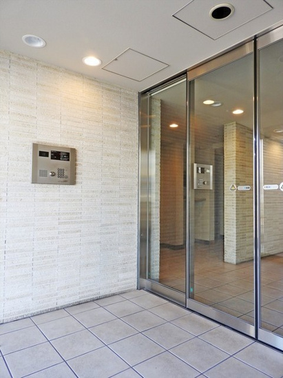 【ロビー】ラクラス　新中野 