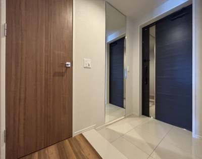 【玄関】 | サンレリウス小倉駅南