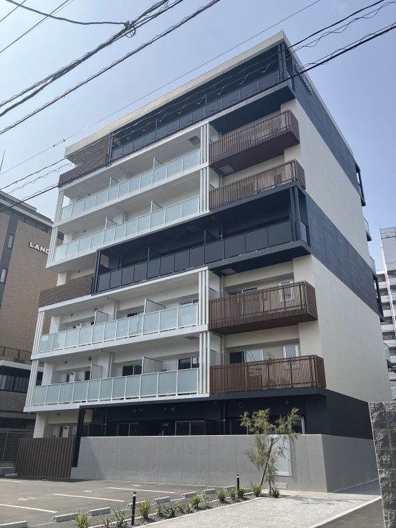 リヴェルナ平尾の外観