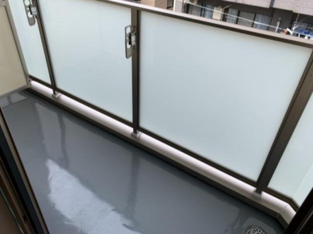 【バルコニー】
