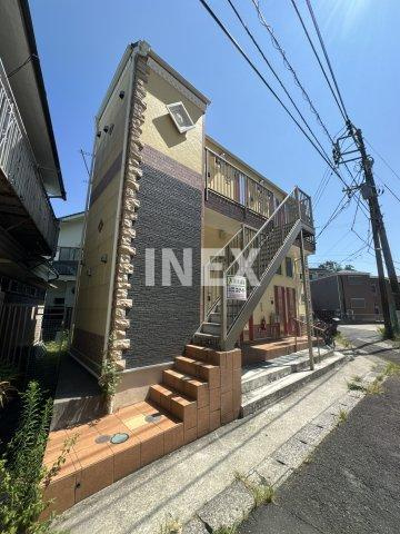横浜市磯子区広地町のアパートの外観