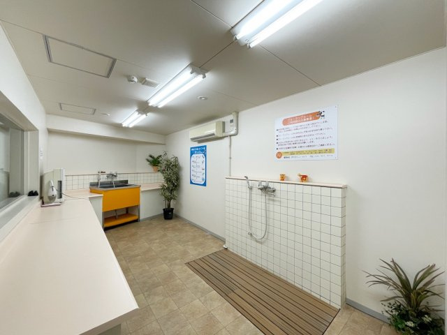 ニューガイア四季彩の丘B棟のロビー