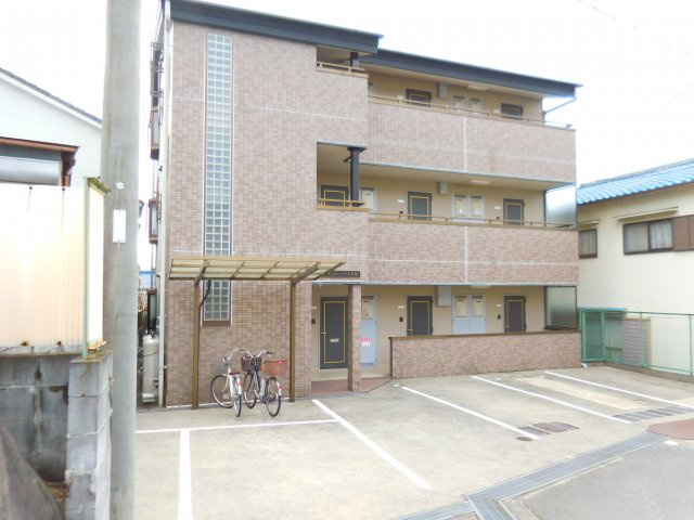 中村ハイツⅡ号館の外観