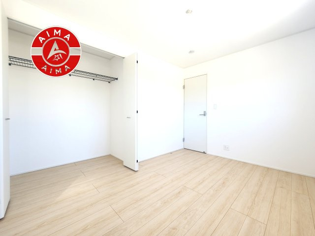 筑紫野市牛島第6-2棟（2号棟）の内観：施工例|元気いっぱいのお子様が活躍するお部屋です。