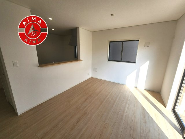 糟屋郡宇美町字平和2丁目第5-2棟（2号棟）の内観：施工例|ダイニングとリビングのメリハリが付けやすい空間設計になっています。