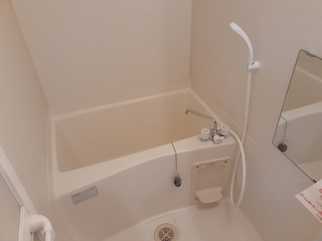 シンプルで機能的なユニットバスです！