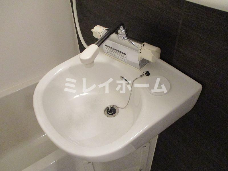 バークレーン中延の洗面所