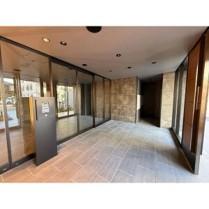 CREST TAPP浅間町のエントランス
