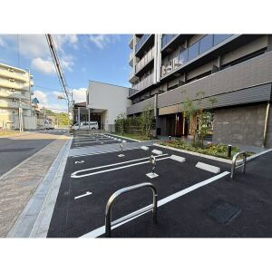 CREST TAPP浅間町の駐車場