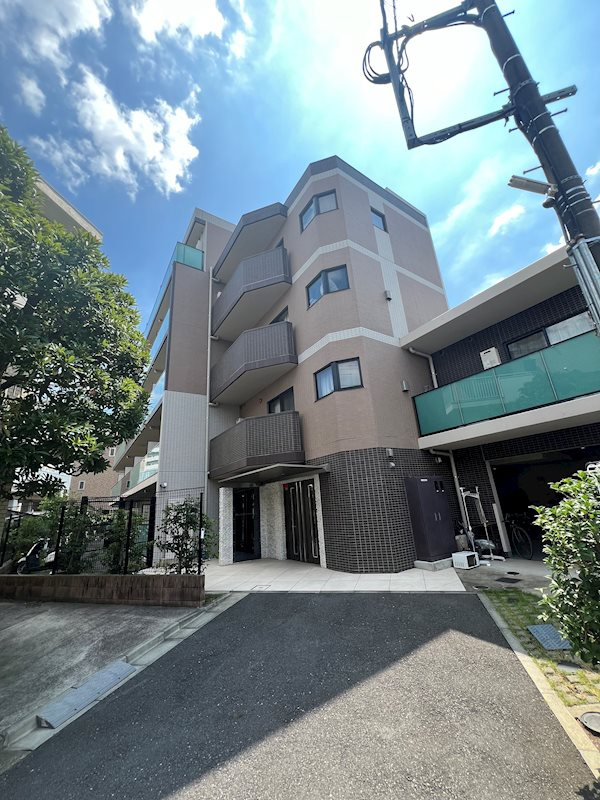 HY's briller大森北の外観