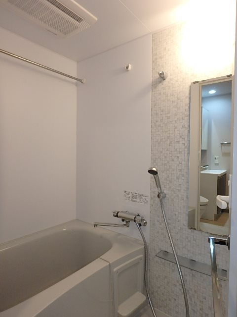 HY's briller大森北の浴室