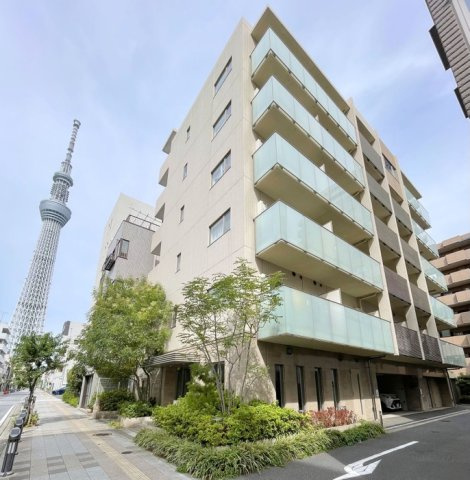 ＨＯＵＳＥ　ＰＬＵＳ　ＯＮＥの外観