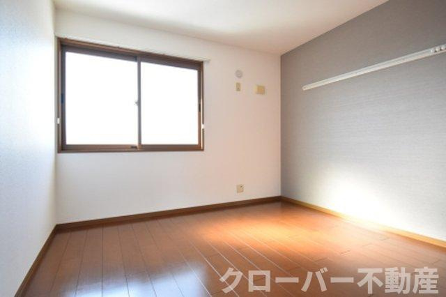 コーヨーハイツの洋室|洋室6．5帖