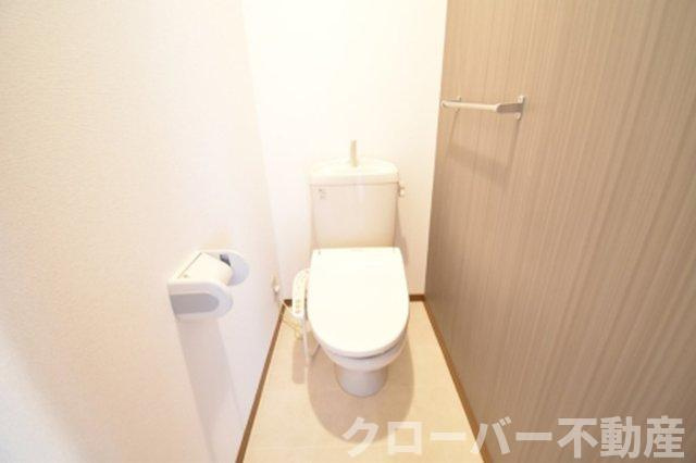 コーヨーハイツのトイレ|温水洗浄暖房便座