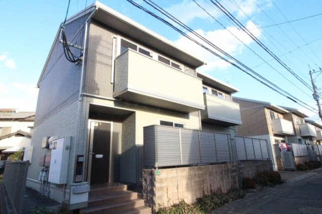 福岡市南区曰佐４丁目のアパートの外観
