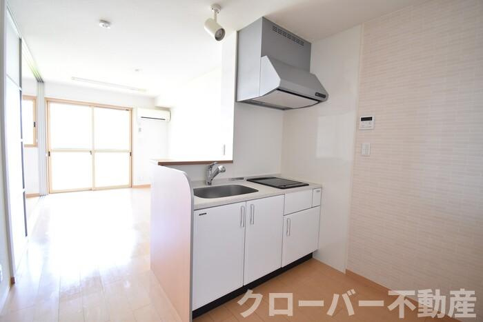 ファミーユタイチ Ｂ棟のキッチン|システムキッチン
