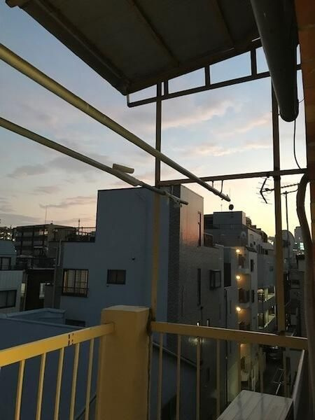 江東区常盤２丁目の賃貸マンションのバルコニー