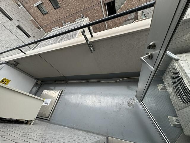 サンワイズ横浜のバルコニー