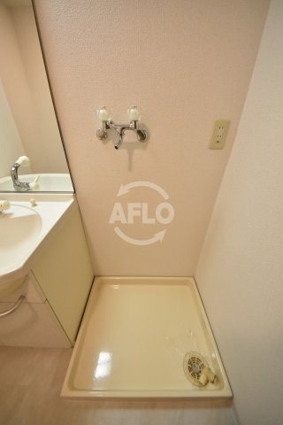 ユニ・アルス扇町公園の洗面所|ユニ・アルス扇町公園　室内洗濯機置き場