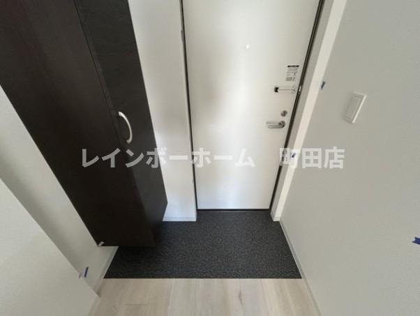 ジーメゾン伊勢原※初期費用分割あと払いサービス利用可能物件の玄関