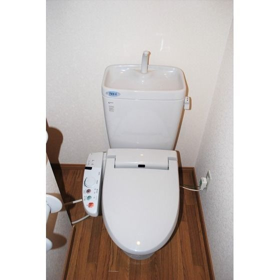 プレシャスアパートメントのトイレ