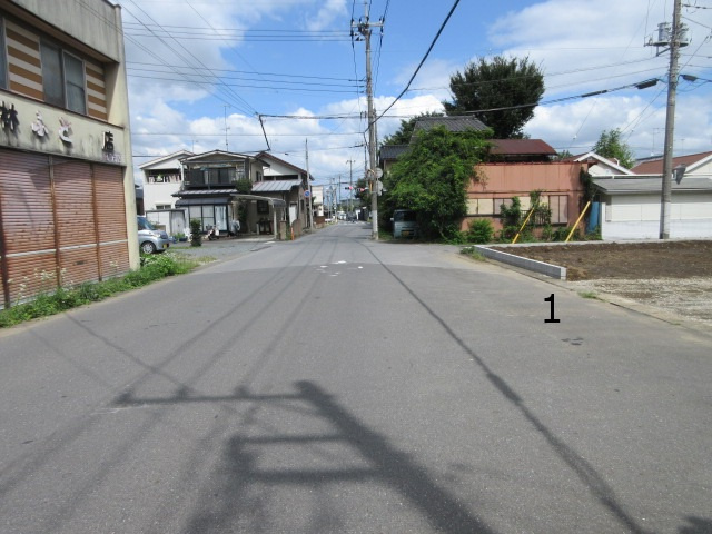 【仲介手数料無料】新築戸建　深谷市田所町4-19（全3棟）の前面道路含む現地写真