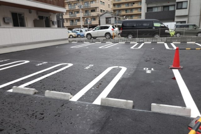【駐車場】