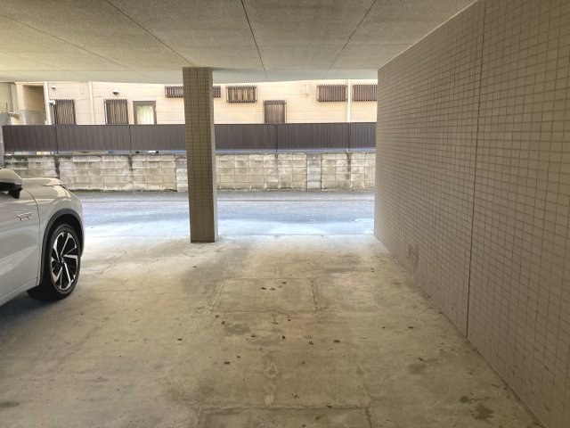 赤羽3日下部ガレージ