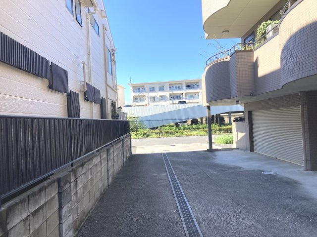 赤羽3日下部ガレージ