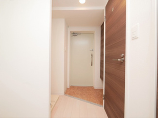 【玄関】 | Luxe難波西Ⅰ | 落ち着いた玄関です