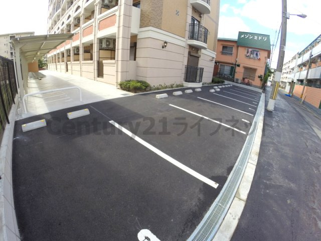 【駐車場】 | ラグゼ新大阪イースト1