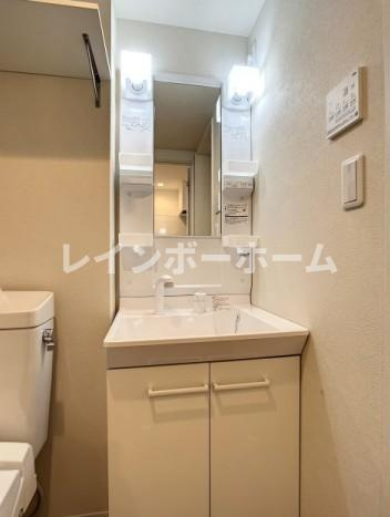 クレシア青戸の洗面所
