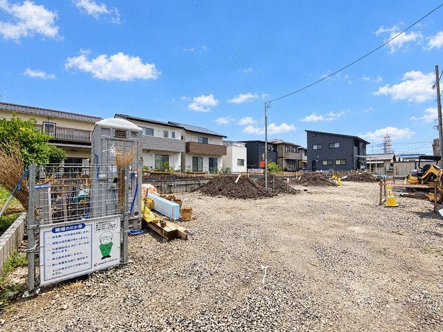 沼津市沼北町１丁目の新築一戸建の外観|建築中（９／６撮影）