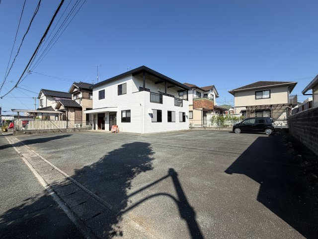 広野様住居付貸店舗・事務所の駐車場