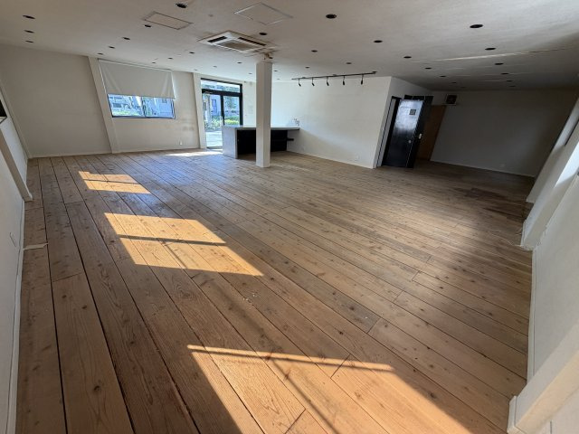 広野様住居付貸店舗・事務所の内装|1階