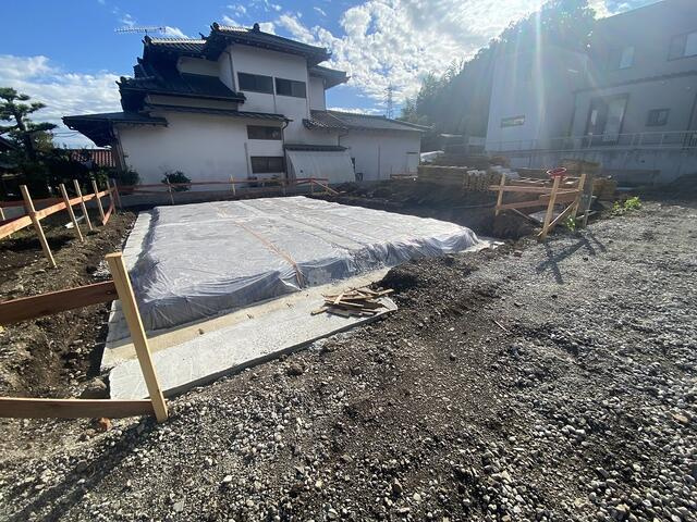 裾野市稲荷の新築一戸建の外観|建築中（9/22撮影）