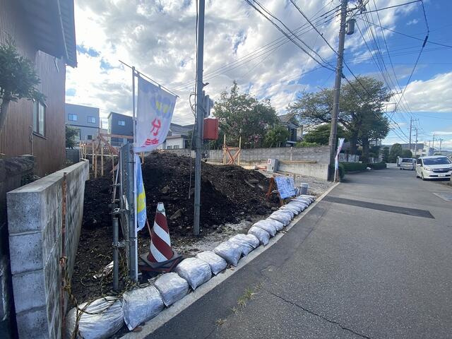 裾野市稲荷の新築一戸建の外観|建築中（9/22撮影）