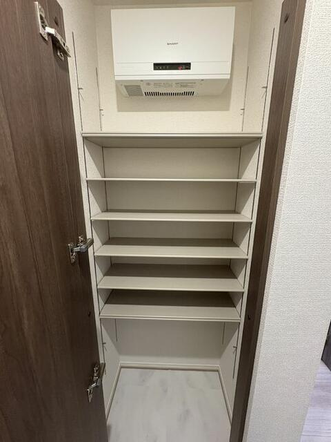 セレスティア細田Bの玄関