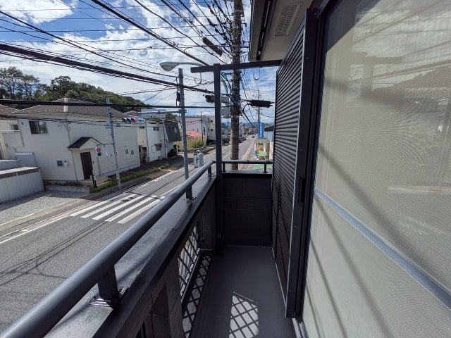 八王子市　横川町　中古戸建てのバルコニー|～南向きで陽当たりの良いバルコニー　洗濯物がよく乾きそうです～