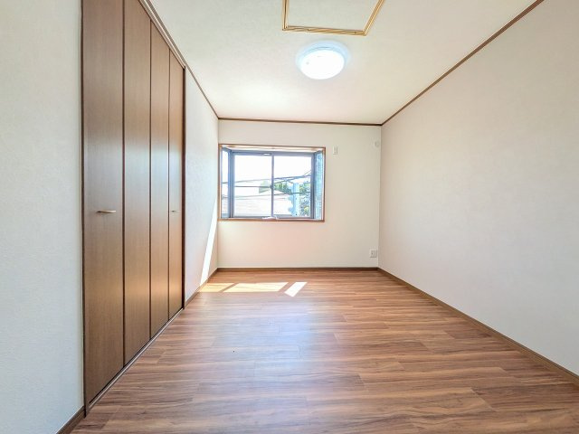 八王子市　横川町　中古戸建ての子供部屋|～2階全居室6帖、ゆとりのある住空間～