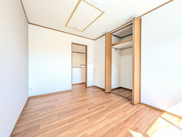八王子市　横川町　中古戸建ての収納|～収納力の高いクローゼット完備～