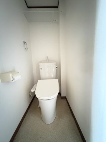 ビラ・シーコーストのトイレ|コンパクトで使いやすいトイレです