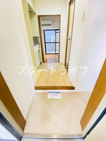 大阪市東淀川区東中島１丁目の賃貸マンションの玄関