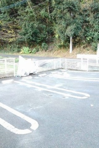 サンフラットＢの駐車場|カースペースがあります
