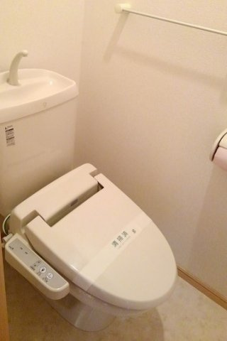サンフラットＢのトイレ|落ち着いたトイレです